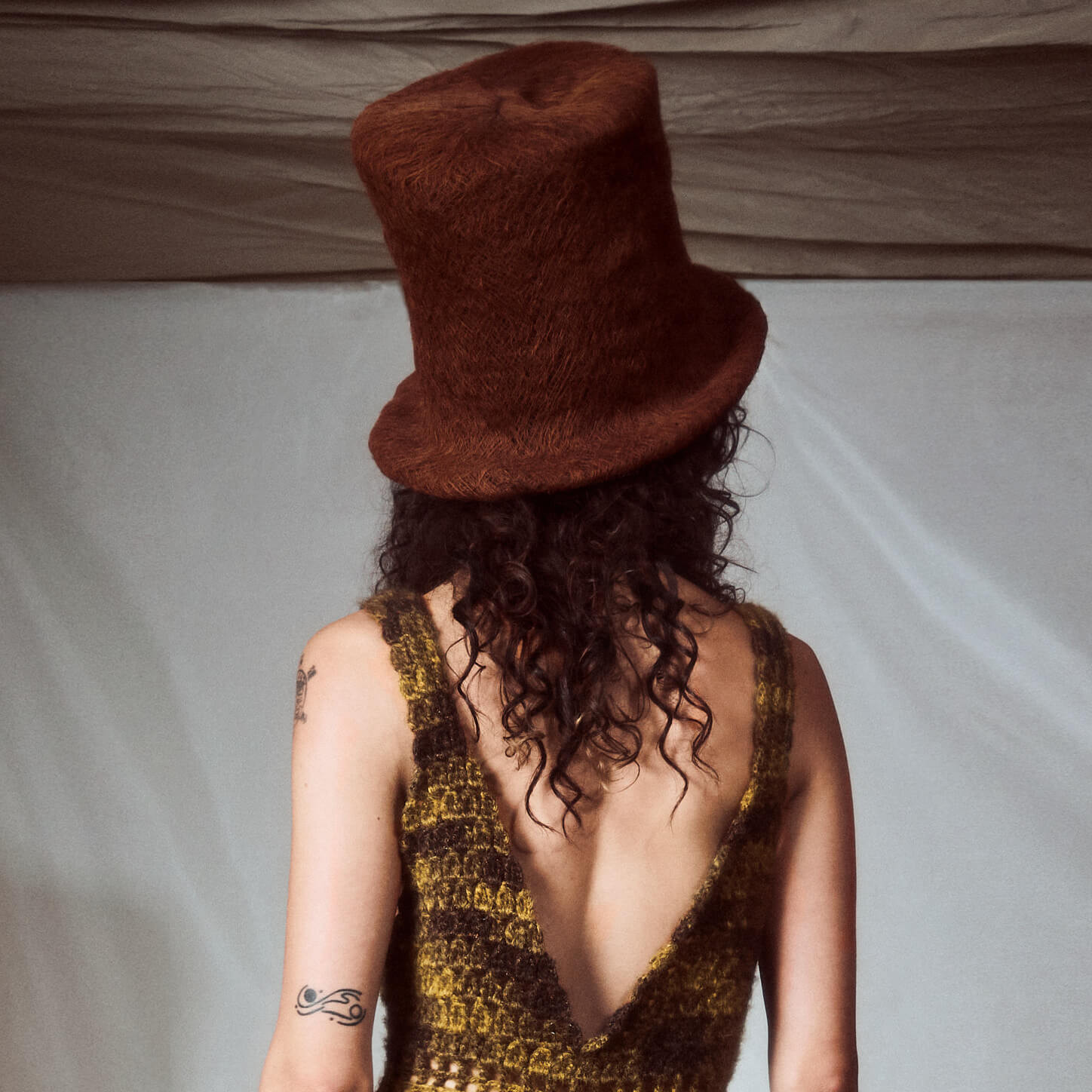 Chapeau en fibre de palmier – Image 12