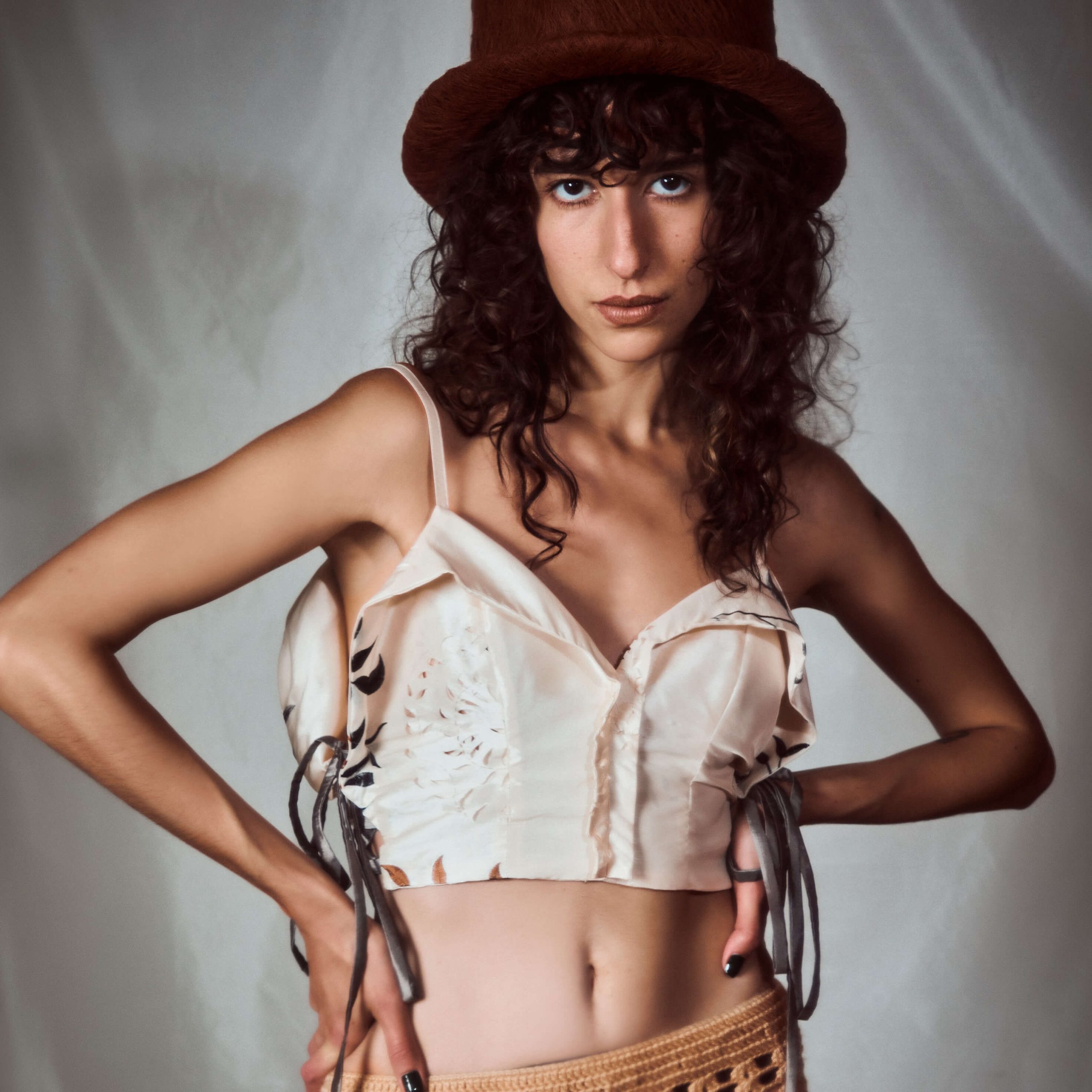 Chapeau en fibre de palmier – Image 3